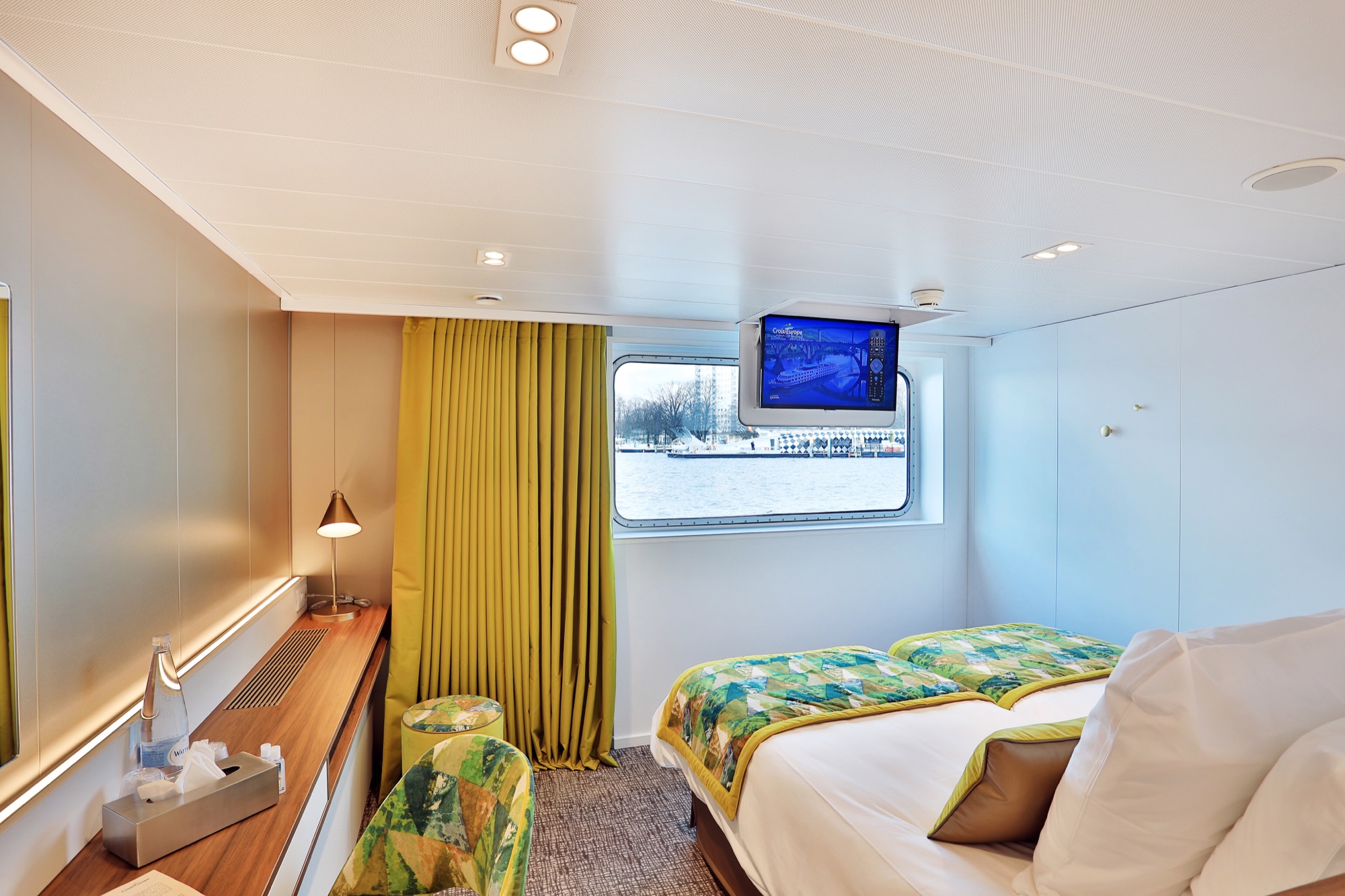 CroisiEurope MS Elbe Princesse II Cabin 4.jpg